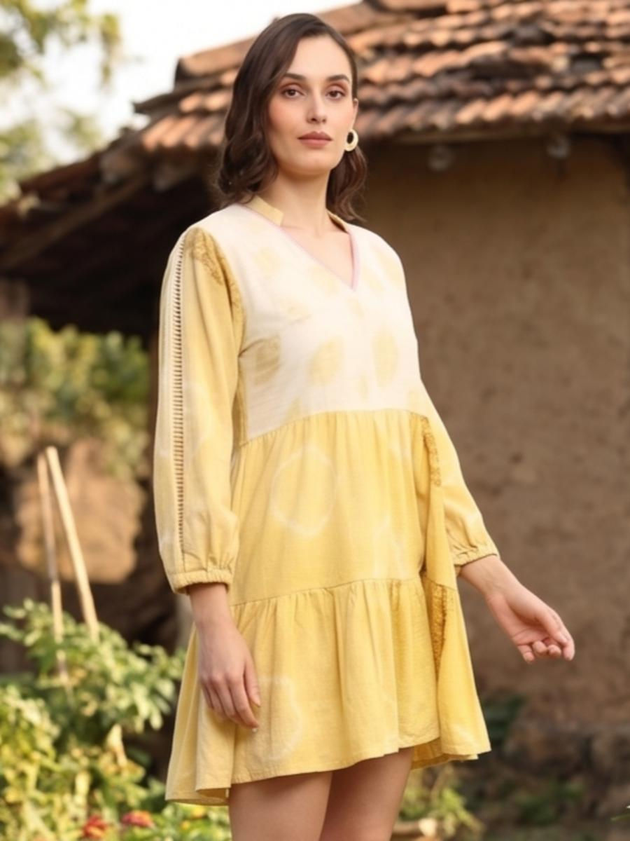 Thumbnail: Bageeya's " Kasumi " Oragnic Khadi Cotton | Crafted with Temple Marigold and Turemeric