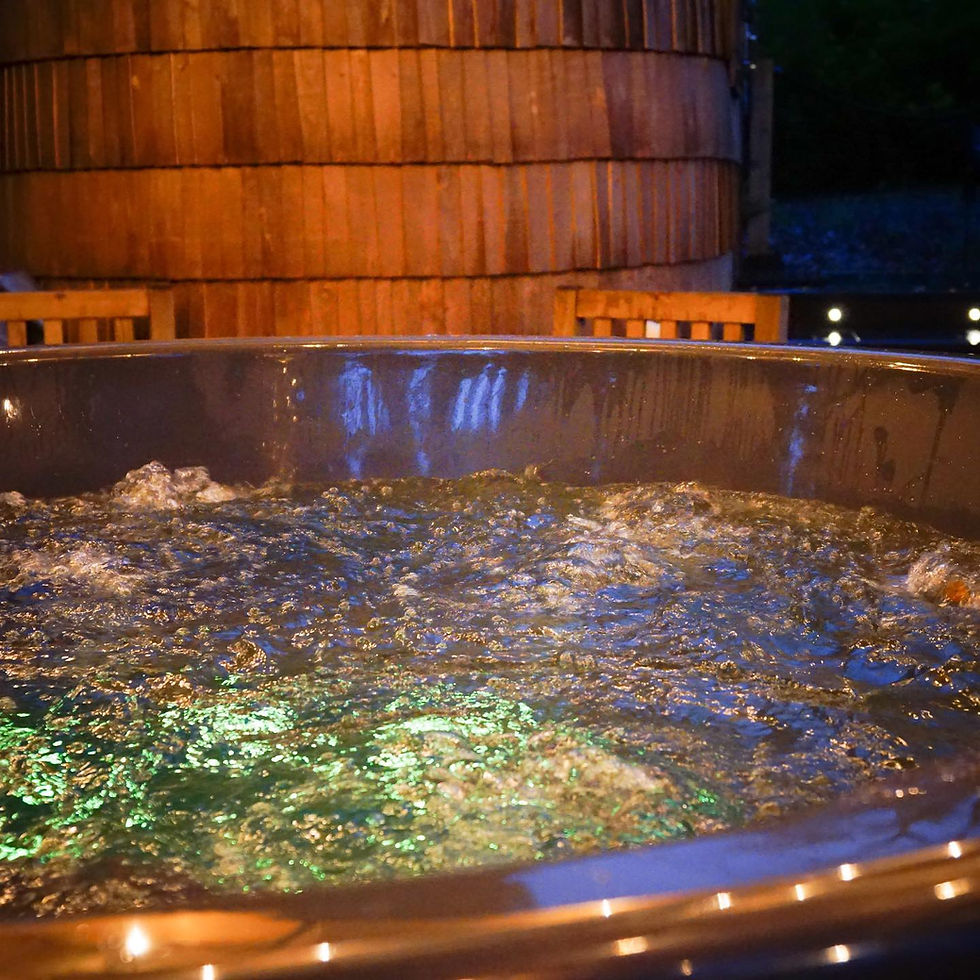 LED lights & bubbles as standard!