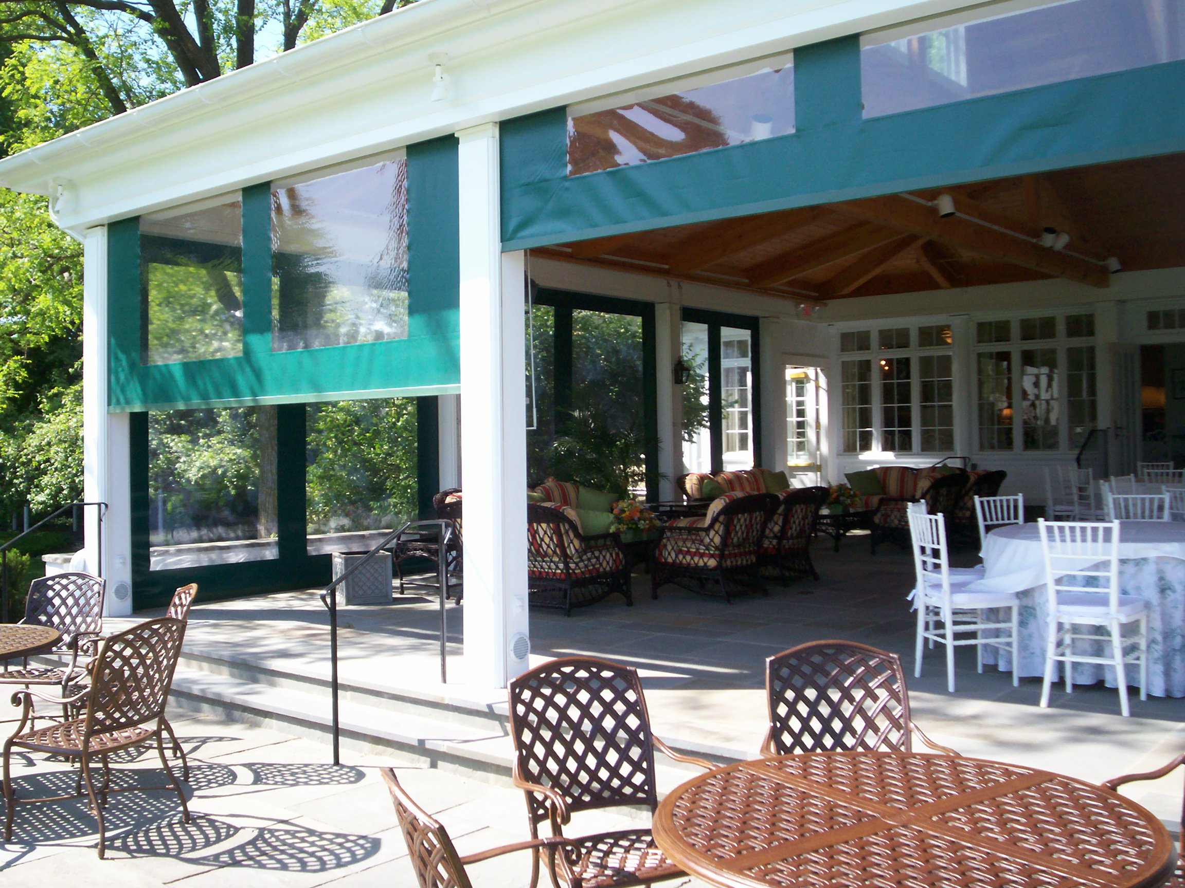 Commercial laurelawnings