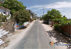 a orilla de calle principal