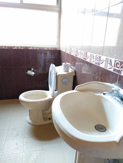 Baño Rec. 1 / BATHROOM BEDROOM 1