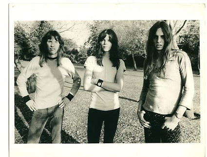 Pussy band Paul Dean