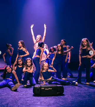 Vibezone Dance Community Wemmel - cours enfants Kids Teens Juniors minis Ados