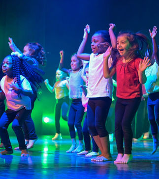 Vibezone Dance Community Wemmel - cours enfants Kids Teens Juniors minis Ados