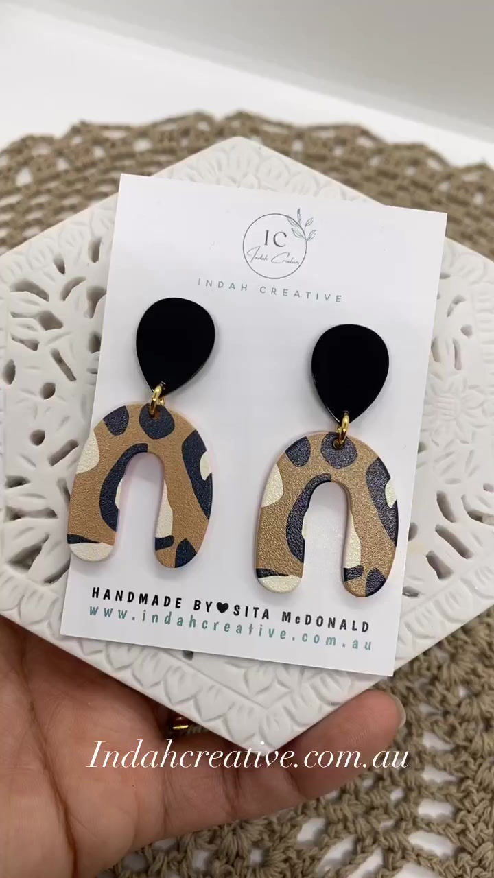 Thumbnail: Annabella