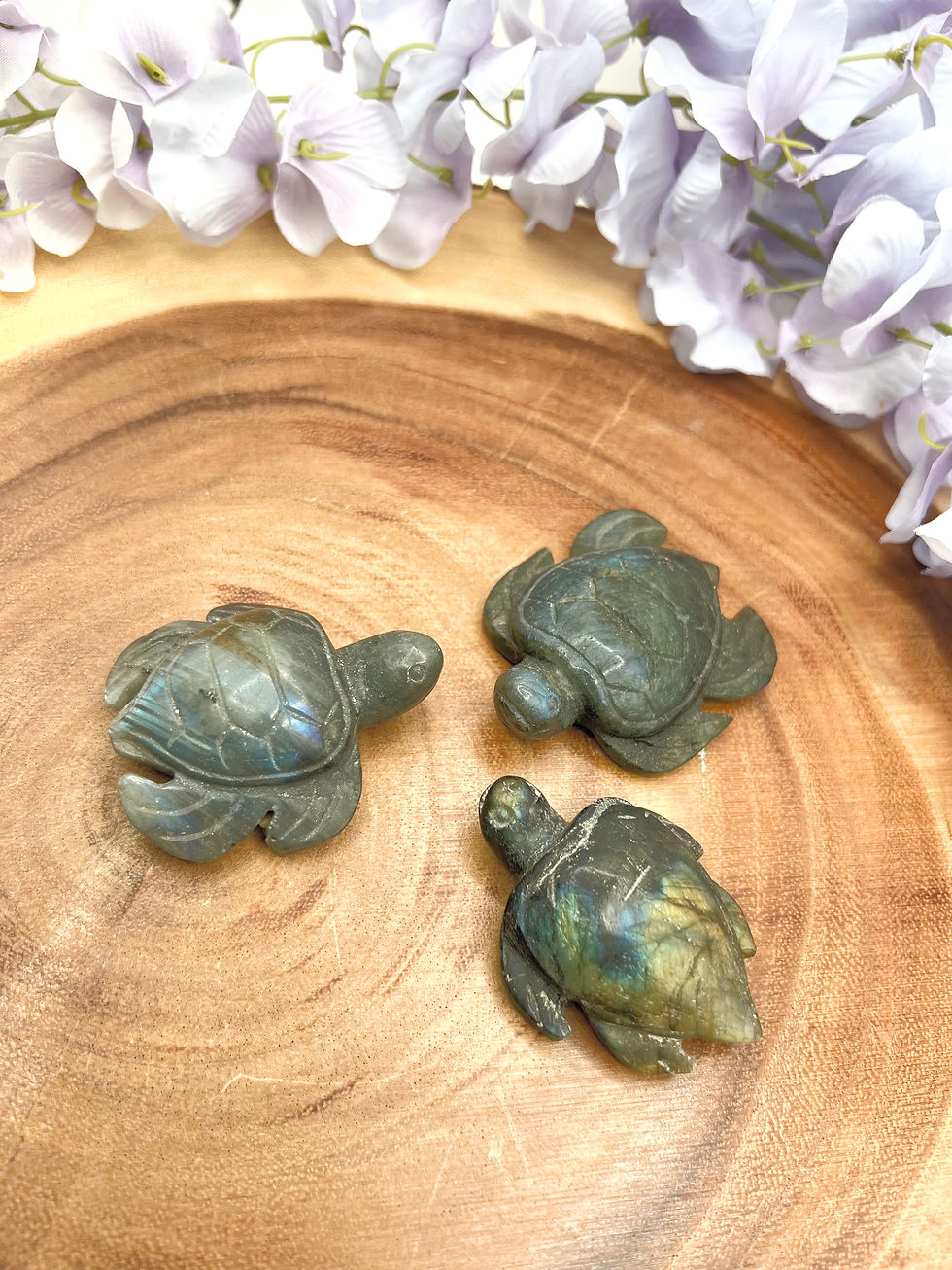 Thumbnail: Labradorite Sea Turtle Carvings: Dive into Mystical Energy