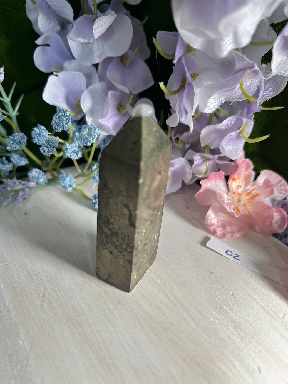 Miniatura: Radiant Small Pyrite Towers for Energy, Protection & Decor