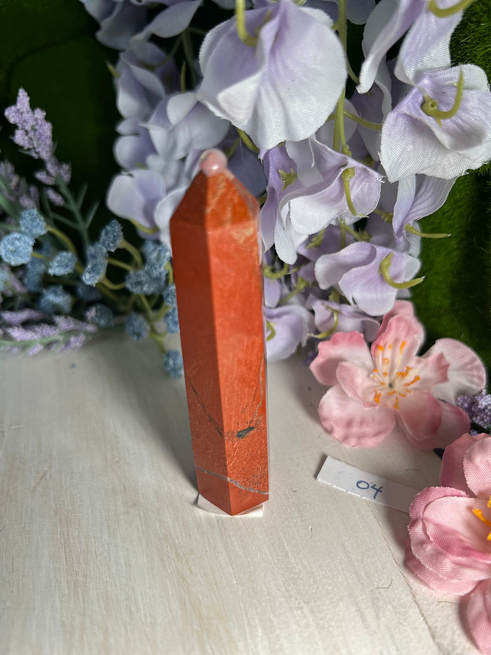 Miniatura: Red Jasper Points: Unleash Earthly Power, Strength & Stability