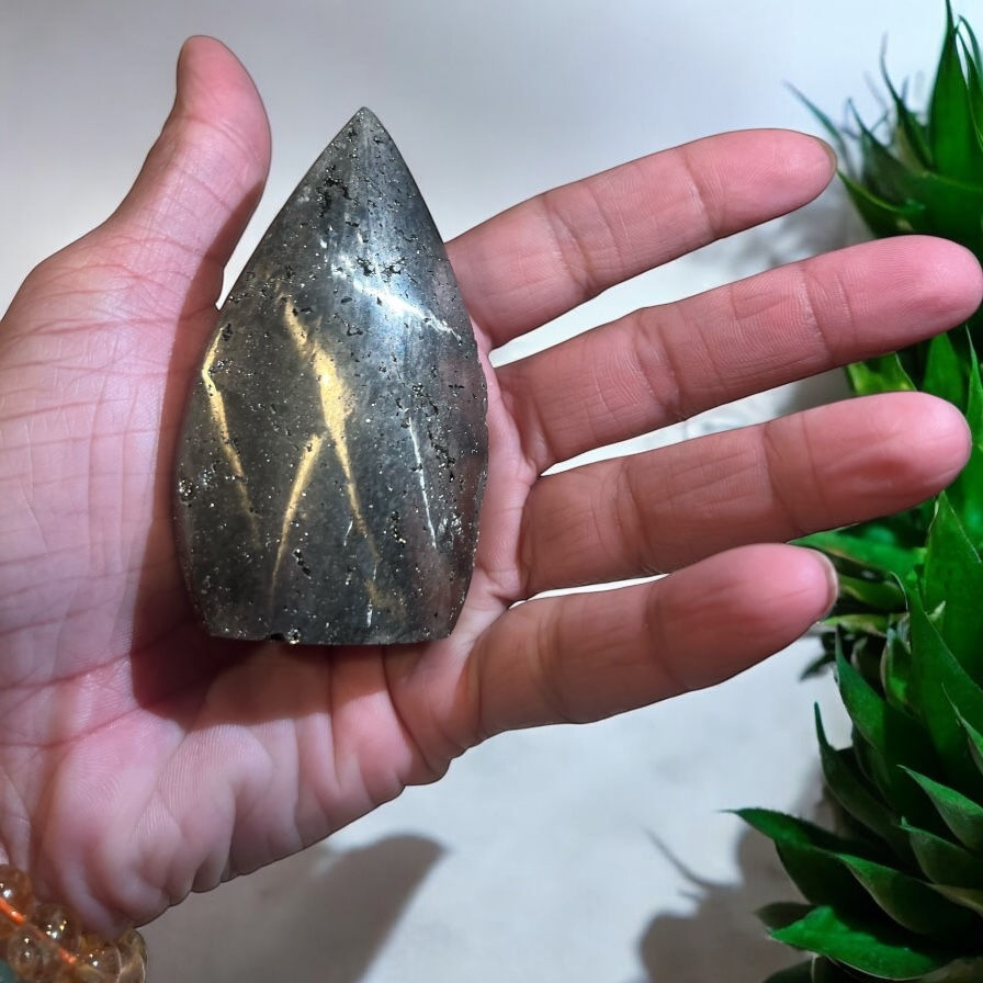 Thumbnail: Pyrite Crystal