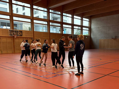 Interne Weiterbildung für Rhönradleiterinnen