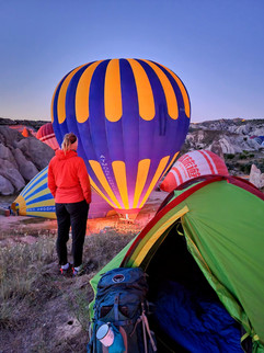 Wir sind umringt von Ballons - Sonnenaufgang in Kappadokien