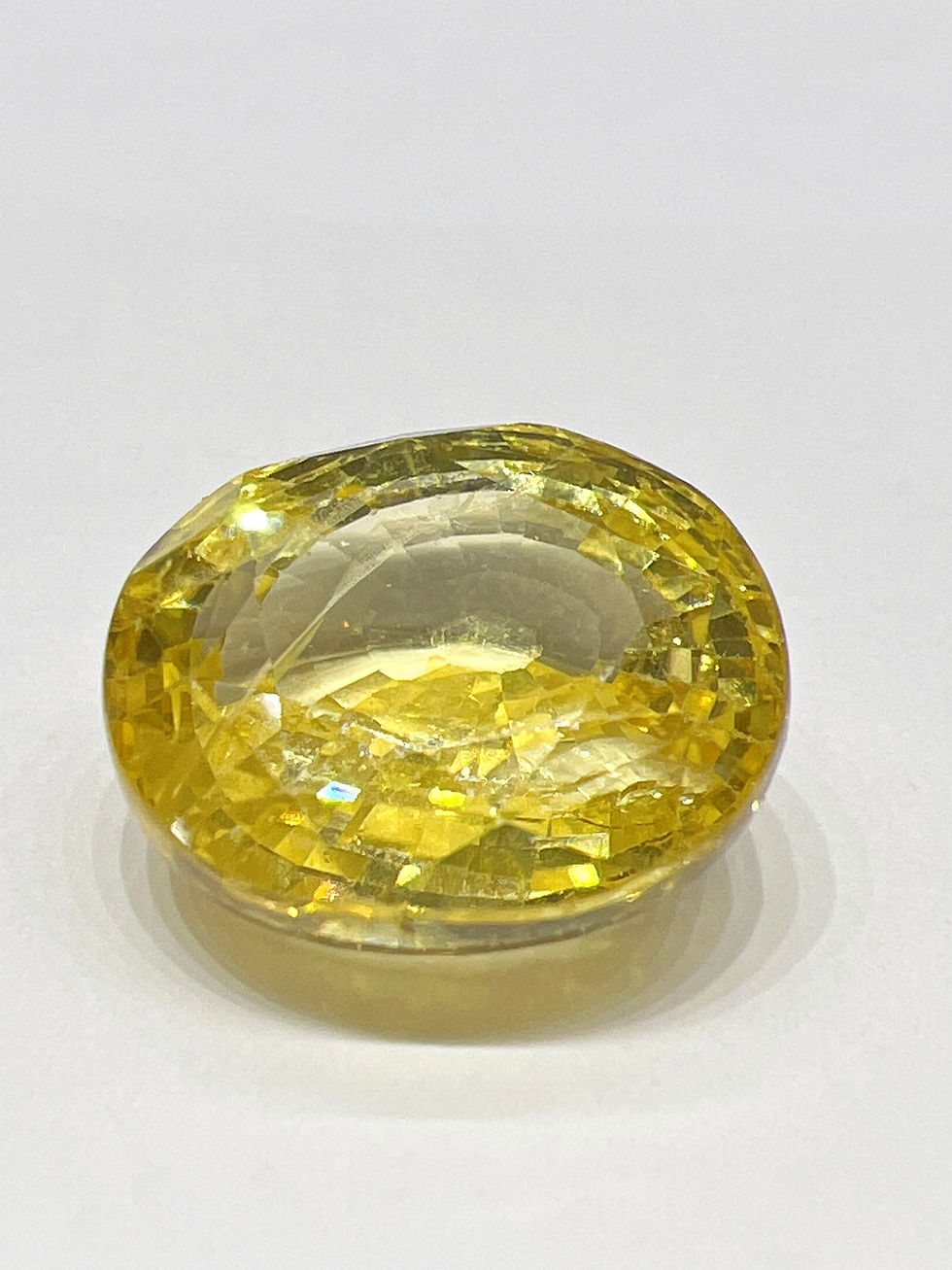 Yellow Sapphire (Pukhraj/पुखराज) 9.33cts (10.25ratti)