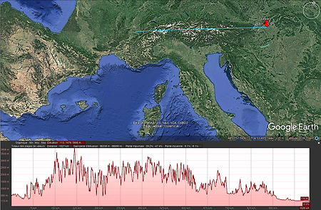 Les Alpes profil Ouest-Est à 2000 km.jpg