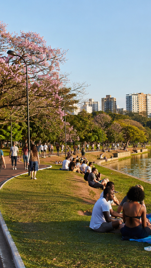 Setembro traz a primavera e deixa São Paulo ainda mais convidativa para programas ao ar livre. Um fim de semana em Moema pode combinar parque, cultura, gastronomia e compras sem exigir grandes deslocamentos.