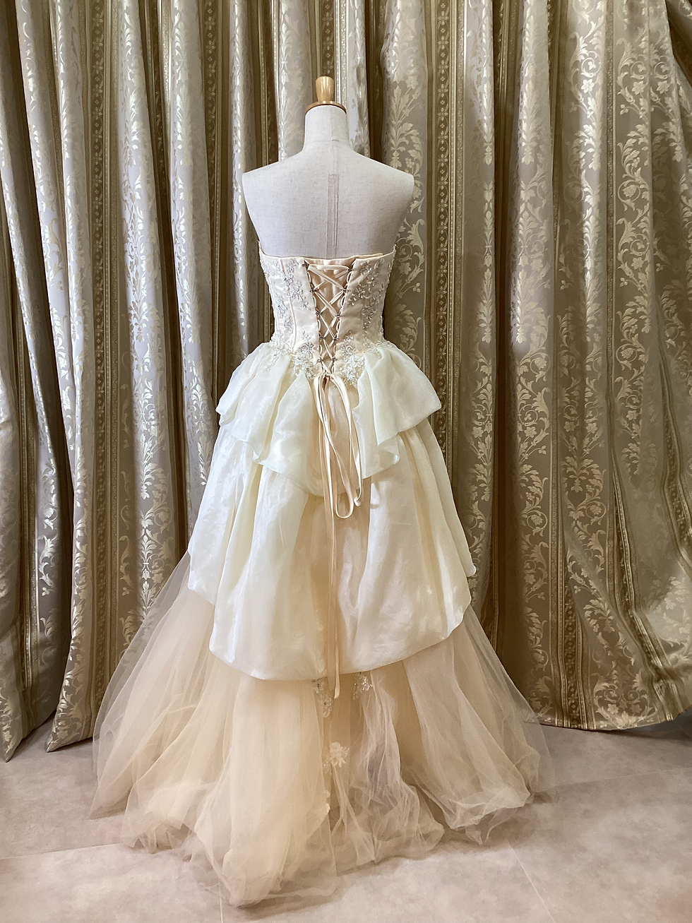 サムネイル： GD-001　￥16,000　M / 9号　L / 11号