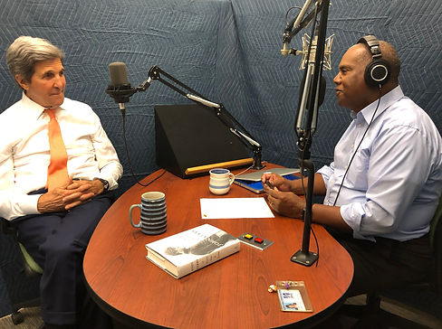 Steve_Curwood_interviews_Sec._John_Kerry