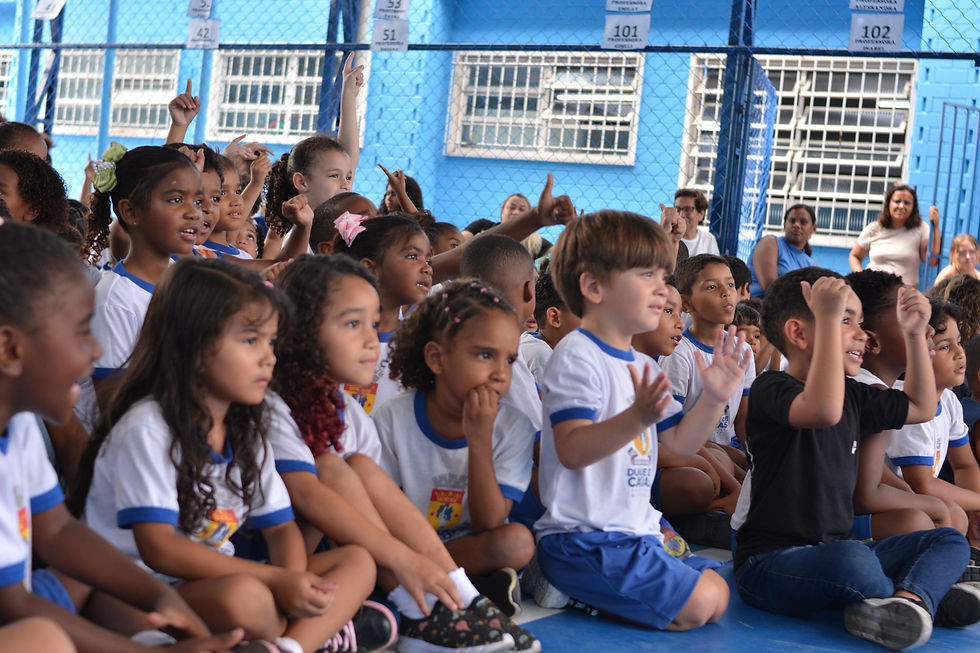 NGE CAXIAS CAMERA DA TAY (77)