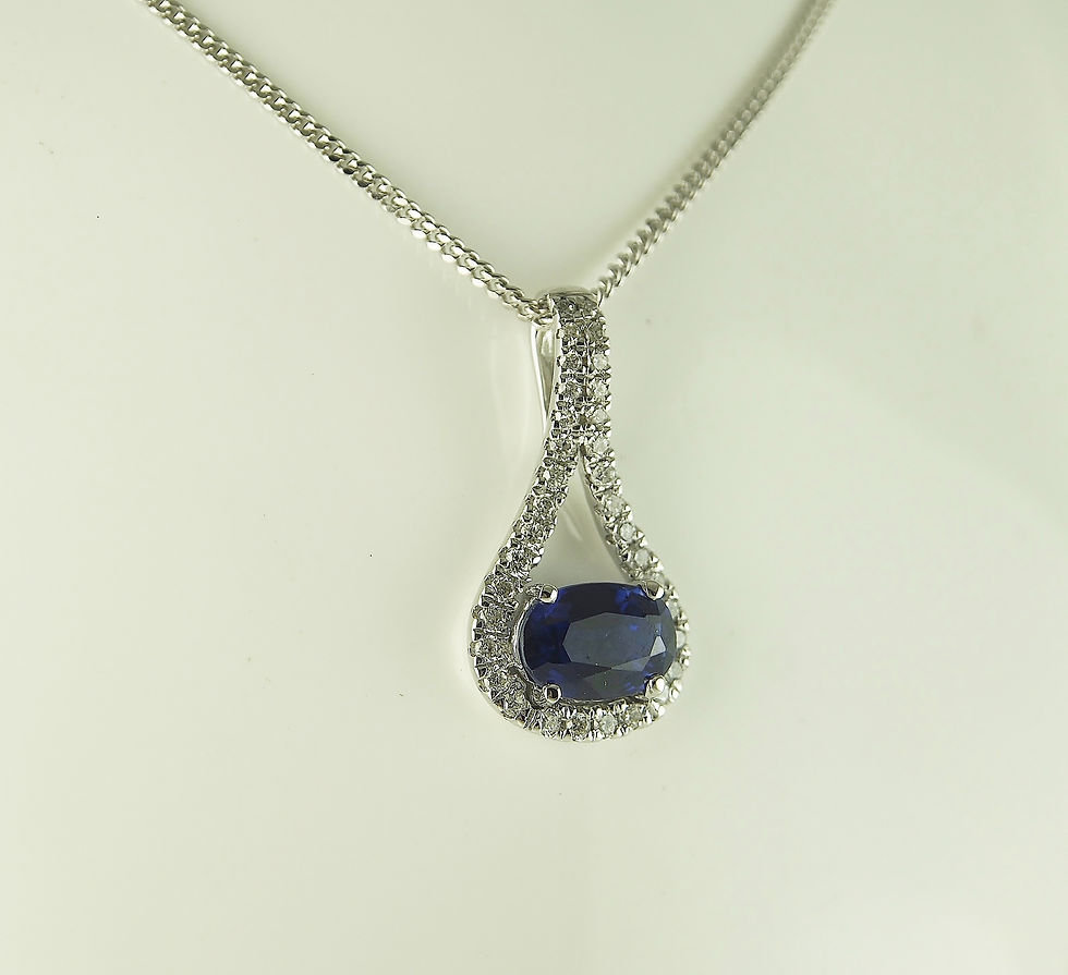 Thumbnail: Oval sapphire pendant