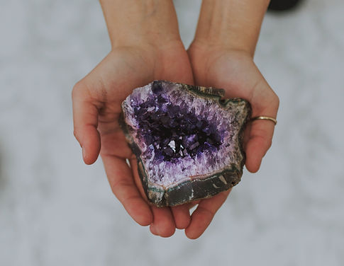 lilartsy-uGCDi2f0jIk-unsplash_edited.jpg