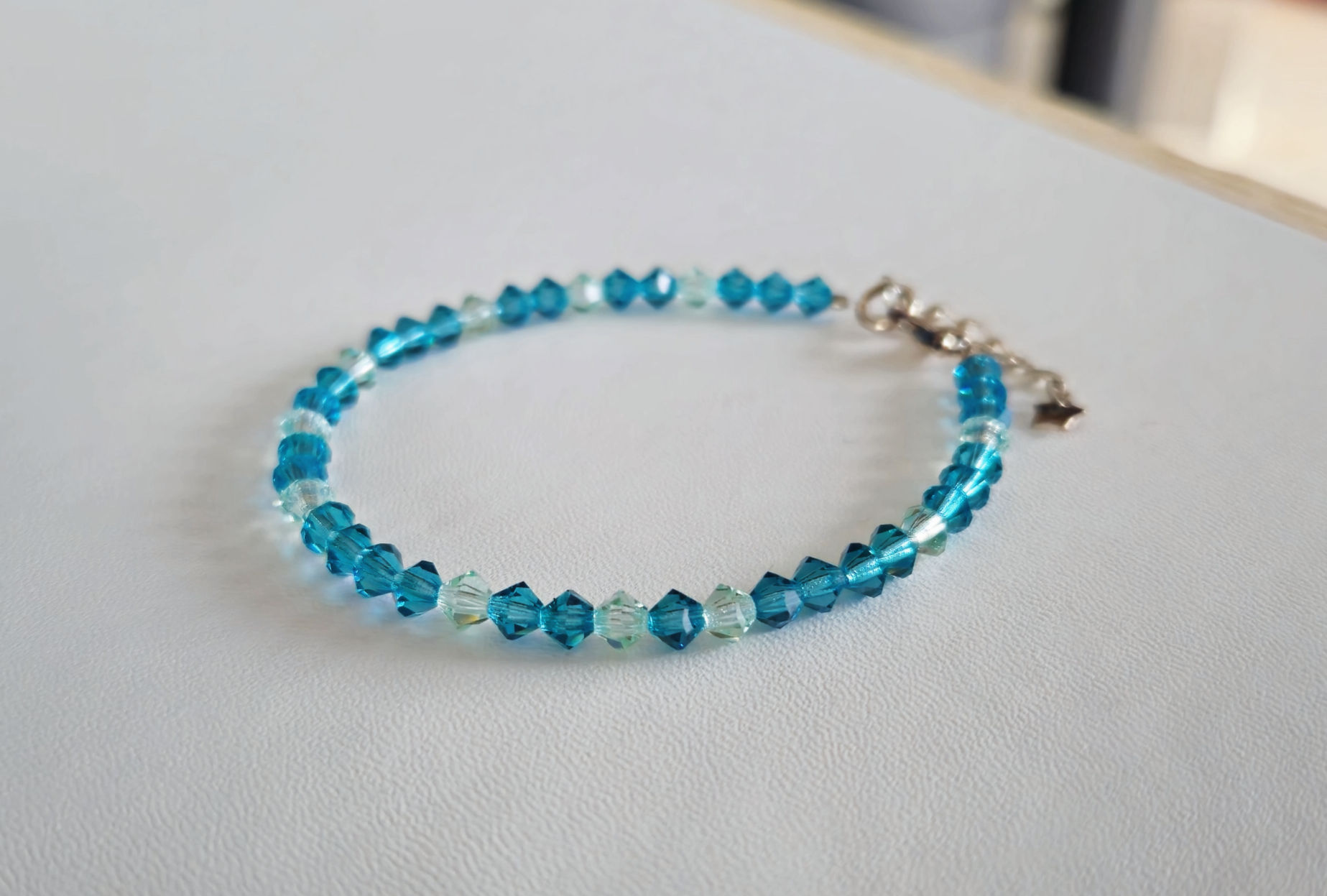 Bracelet bleu indicolite et vert clair