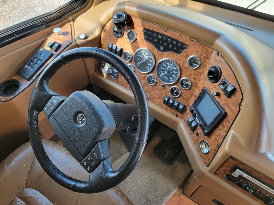Thumbnail: 2001 Holiday Rambler Diesel 38PBD