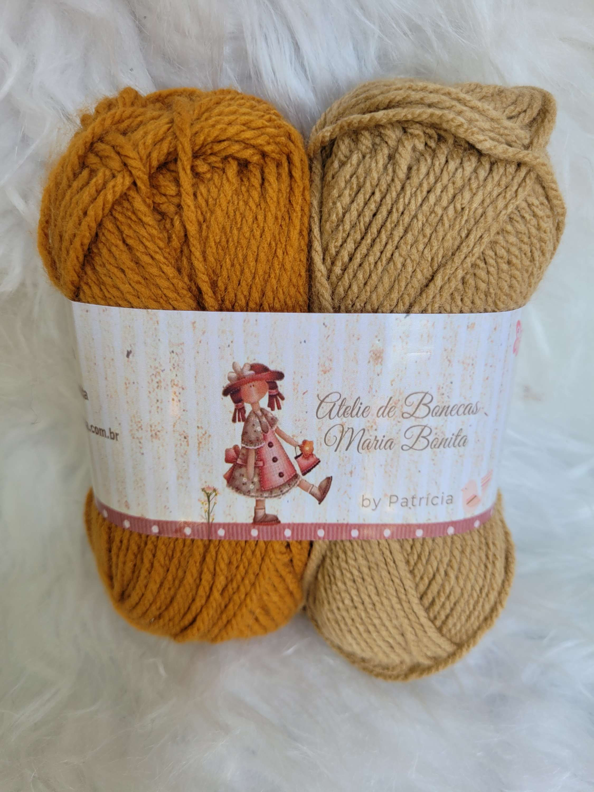 Kit com 2 novelos de lã de 40gr