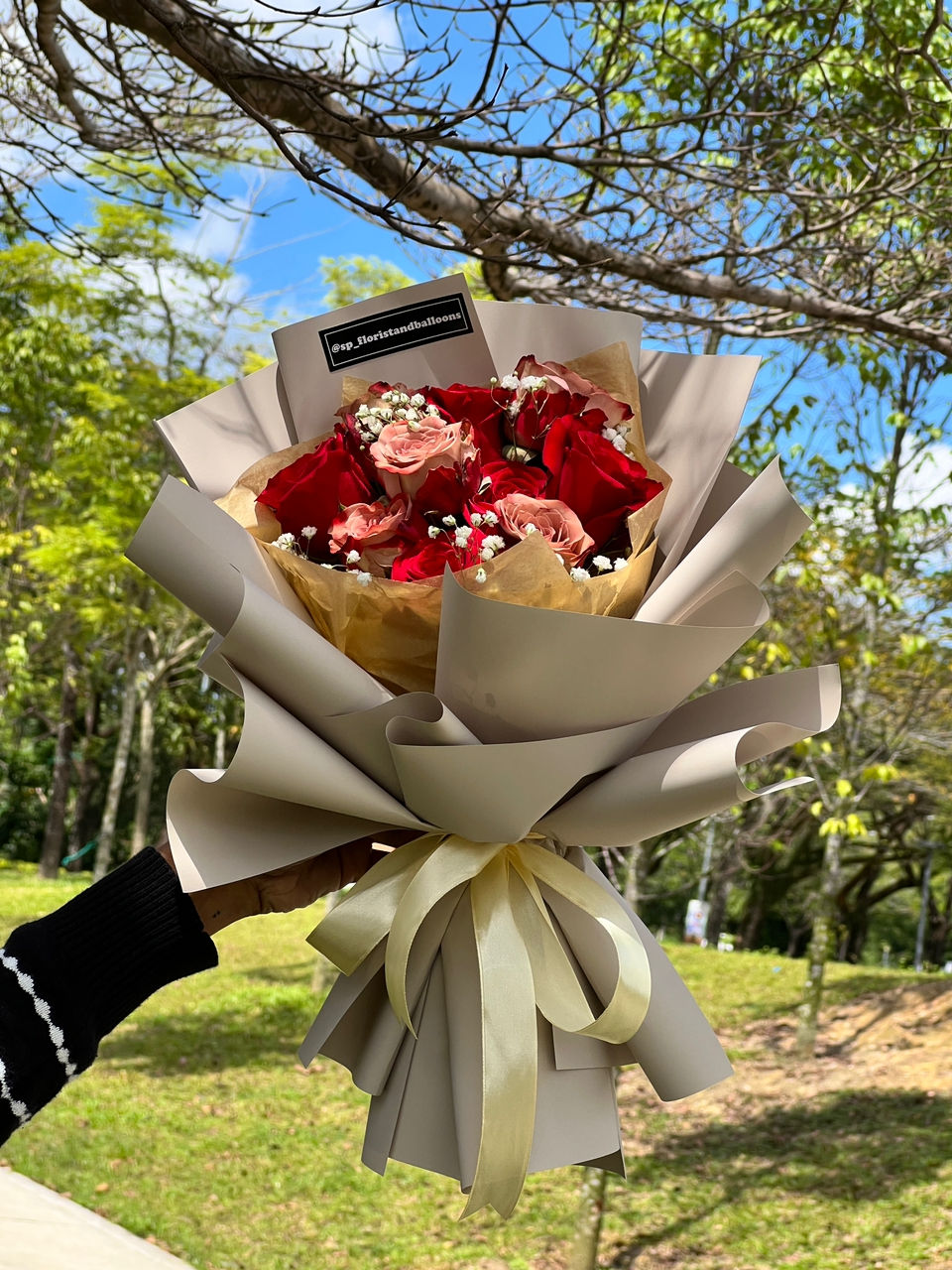 Cassy (Rose Bouquet)