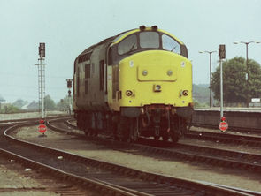 Class 37 699 at Didcot Parkway.
