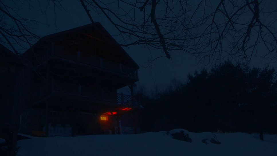 Cinematography Reel 2022.00_00_13_08.Still008.png