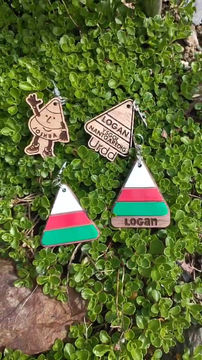 Thumbnail: Personalised Urdd Eisteddfod Triangle Dark Wood and Acrylic Keyring