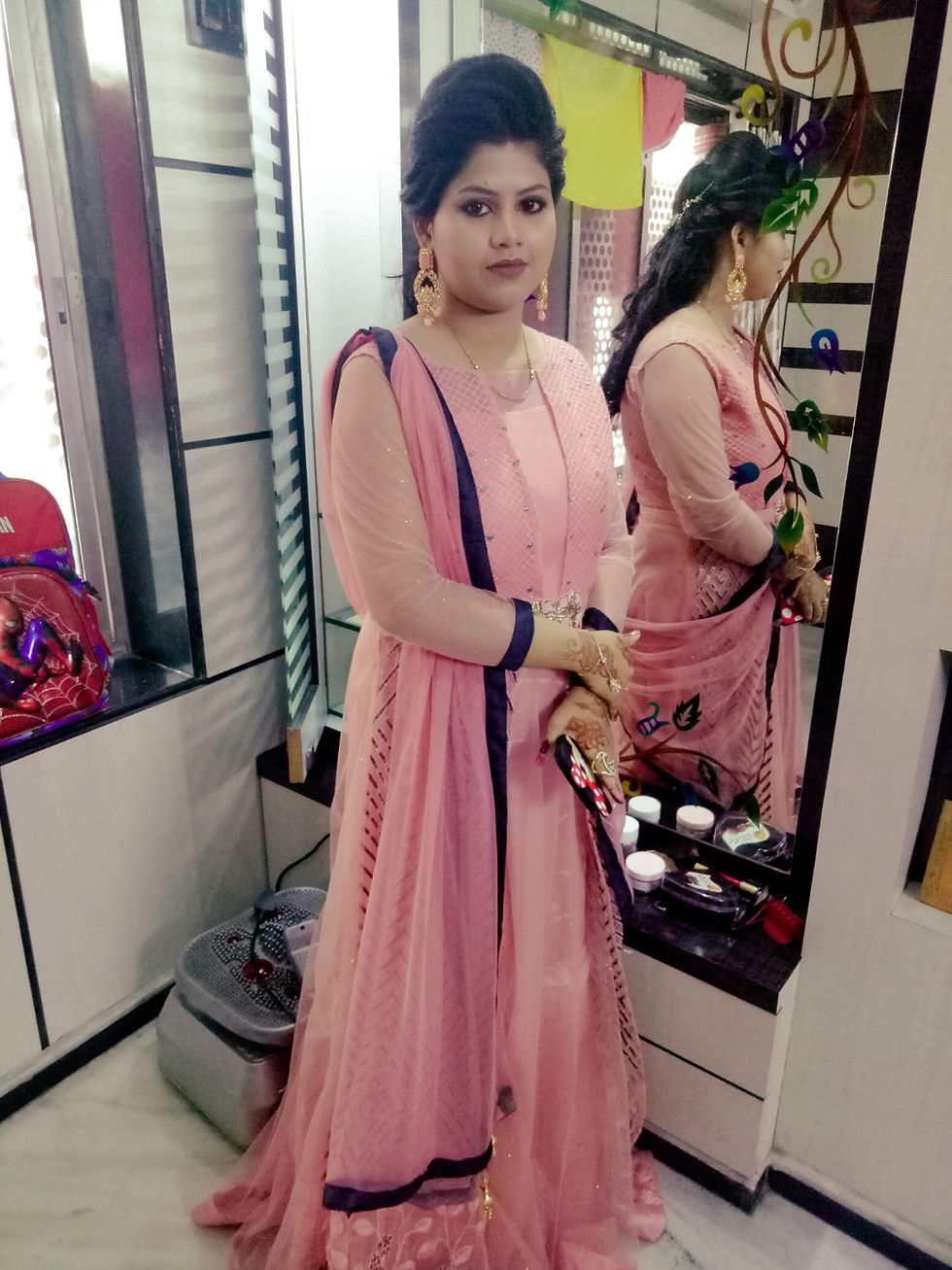 Ritu Jaiswal Professional Makeup Artist 