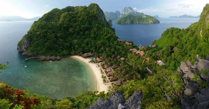 Best Resorts in Palawan