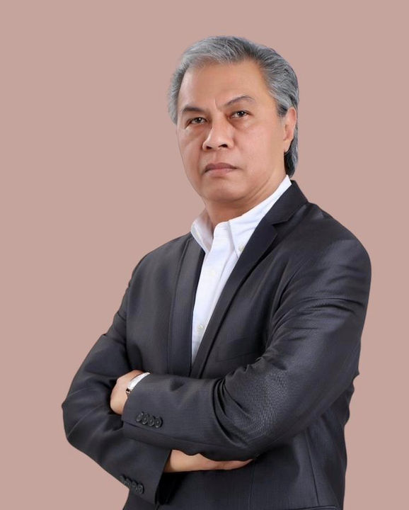 dr solano.jpeg