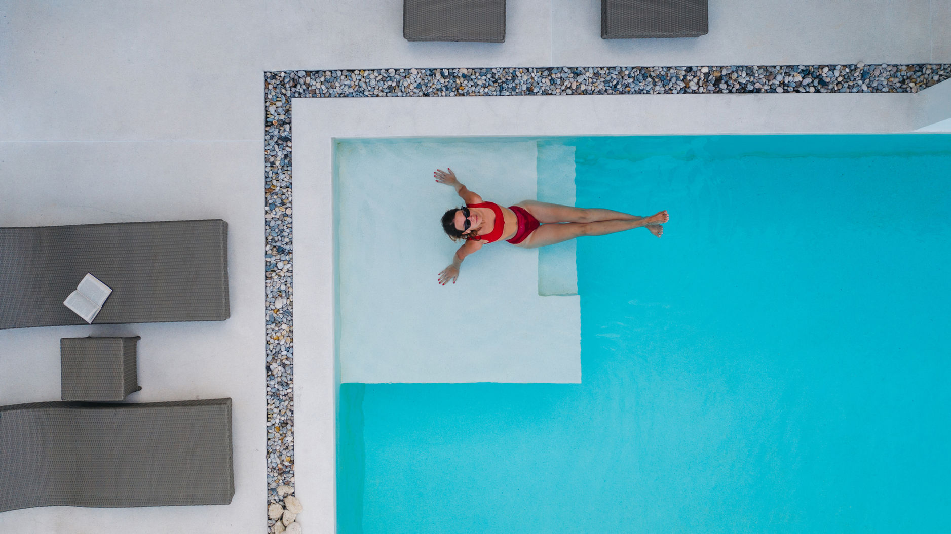 Who is women in pool.jpg