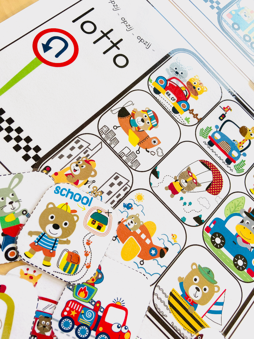 Thumbnail: TOET ... TOET ... SPELLETJES: Lotto-Bingo-Helftjesmemory in Transportthema