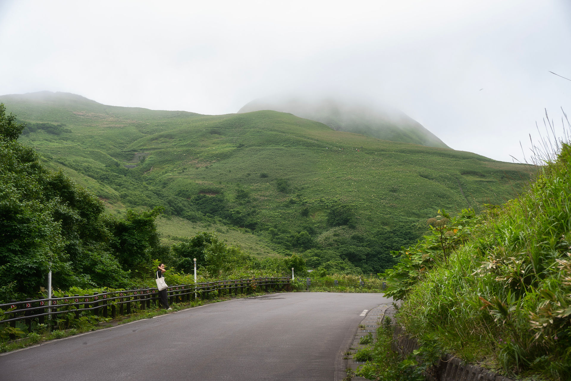 momoiwa observatory trailhead rebun island