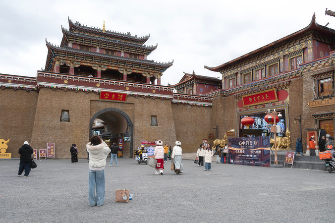 เมืองโบราณตู้เค่อจง แชงกรีล่า Dukezong ancient city shangri-la