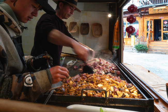 เมืองโบราณตู้เค่อจง แชงกรีล่า Dukezong ancient city shangri-la