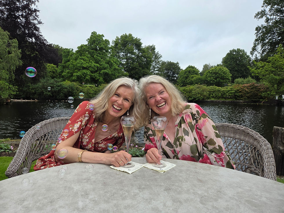 Søsken med såpebobler