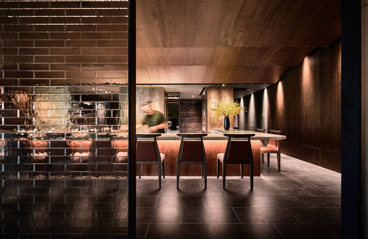 頂級燒鳥餐廳室內設計, 劇場式吧檯規劃, 春大直商空設計案例