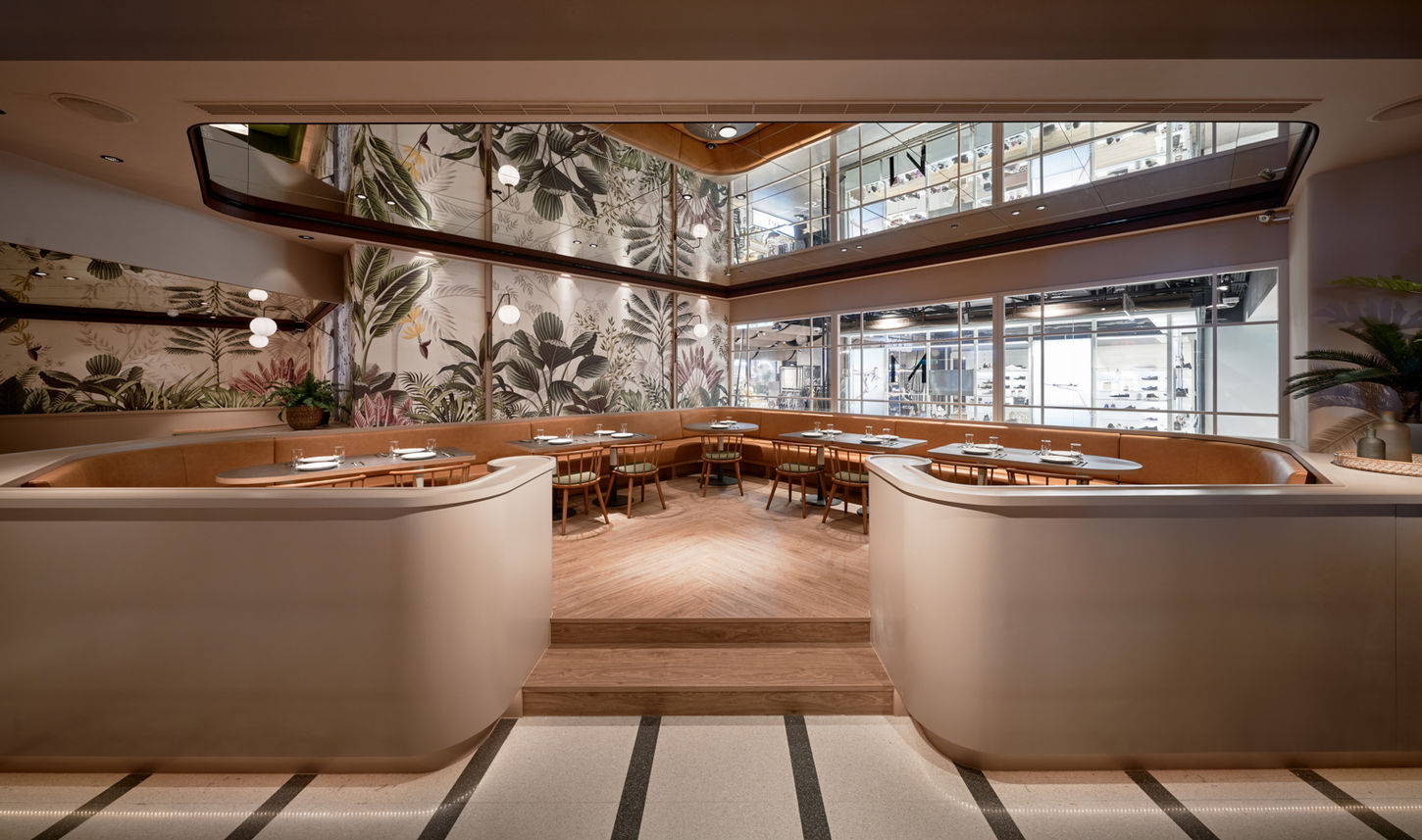 M One Cafe 信義 A11 空間設計 - 有靚設計運用奶茶色與橄欖綠營造加州度假風