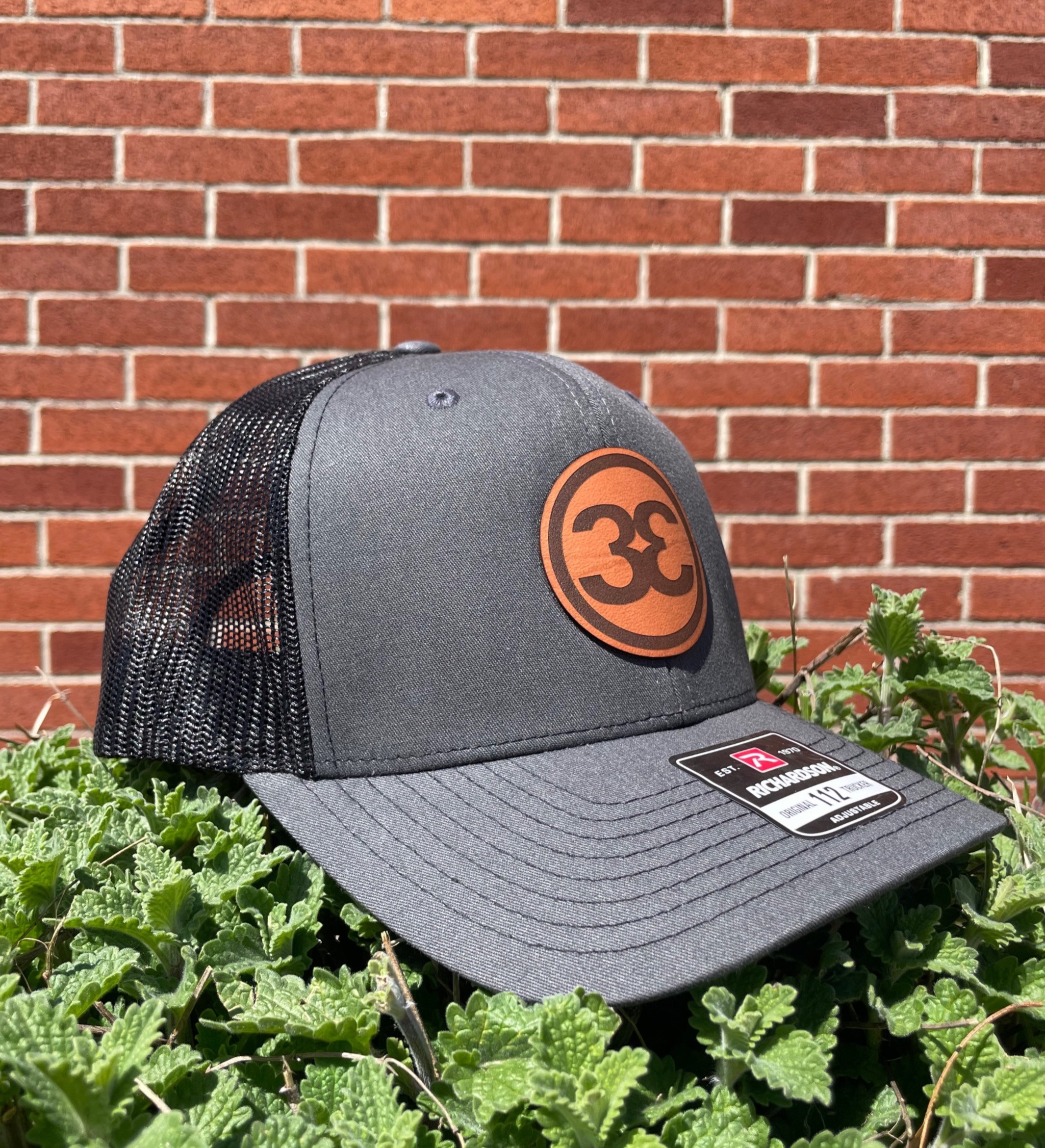 3E Signature Snapback- Dark grey and Black