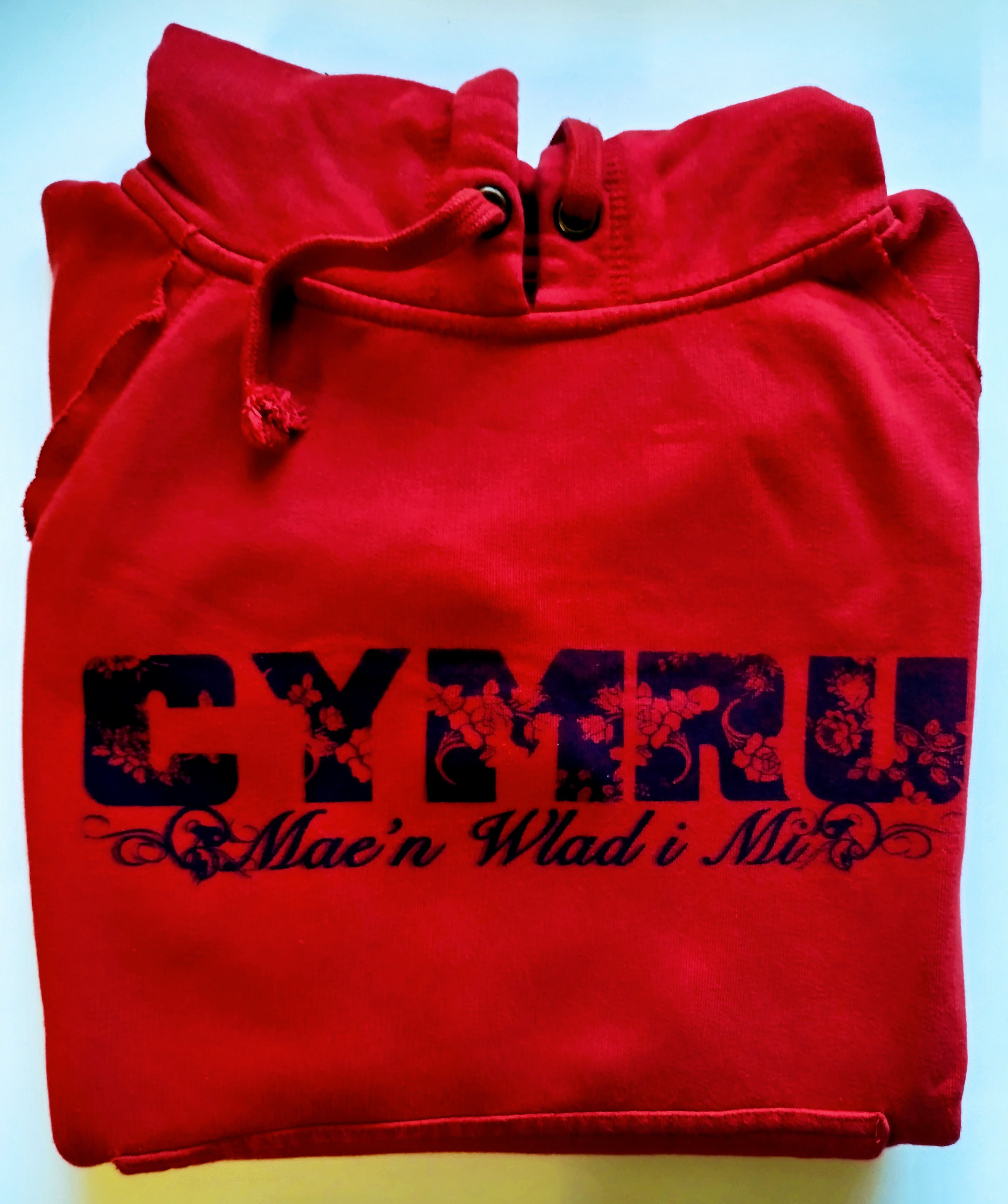 Crys chwys Cymru Mae'n wlad i mi