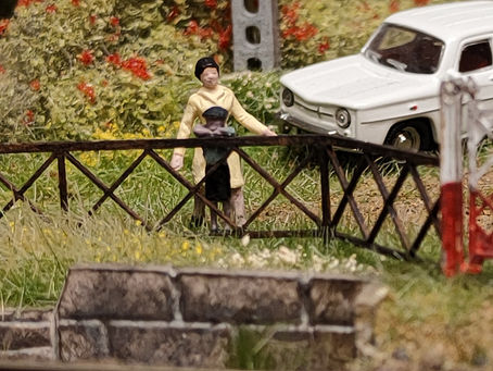 Petit Jacques regarde passer les trains