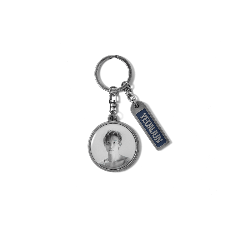 TXT YEONJUN – NO LABELS: PART 02 TOUR Official Metal Keyring