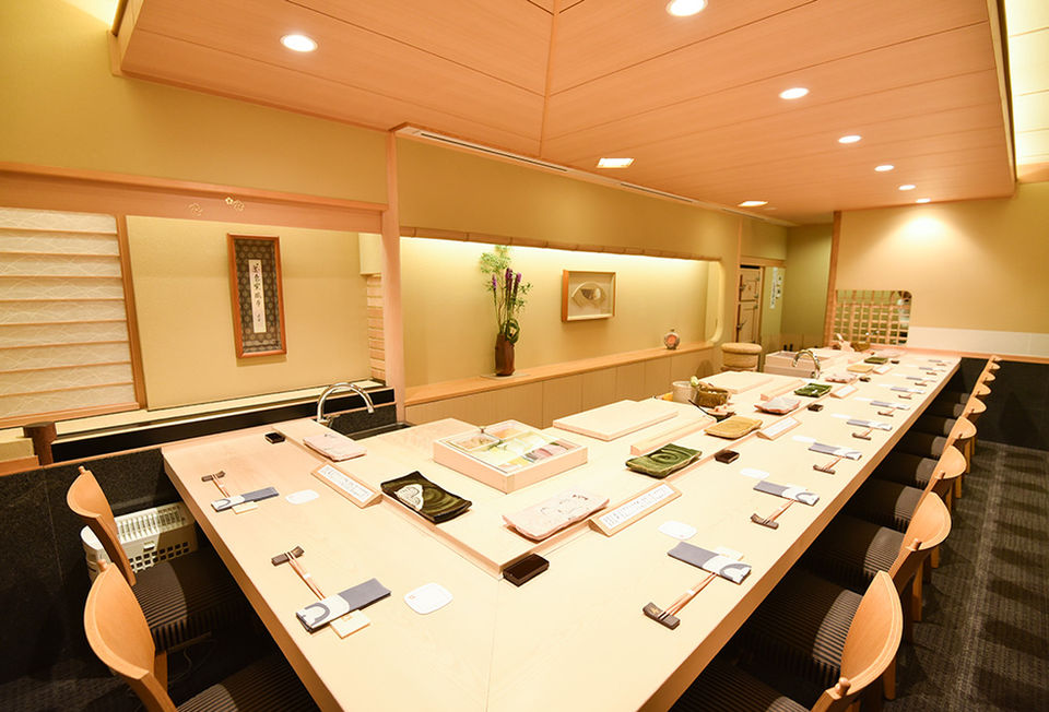 すし善本店 カウンター