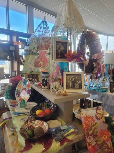 Tour Thrift Stores followed by lunch at Dos Rios hosted by Rainie