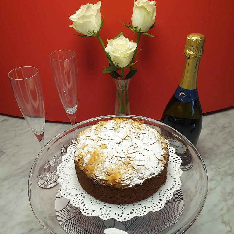 Raspberry Bakewell Cake