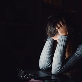 On Fraud and Faring in a Storm