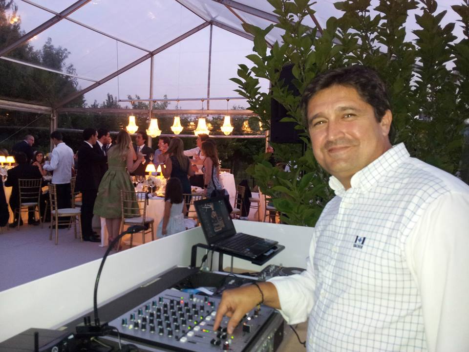 944280_588274657862066_29060489_n